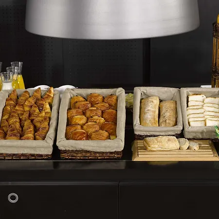 Kyriad Chalons-en-champagne - Saint-martin 3*