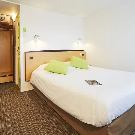 Ξενοδοχείο Kyriad Chalons-en-champagne - Saint-martin 3*