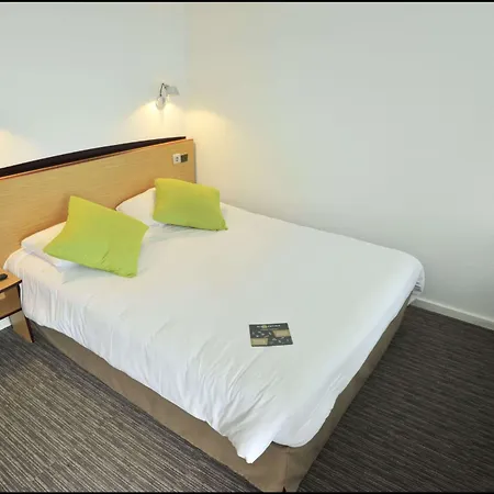 Kyriad Chalons-en-champagne - Saint-martin Otel 3*
