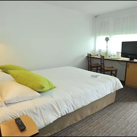 Otel Kyriad Chalons-en-champagne - Saint-martin 3*