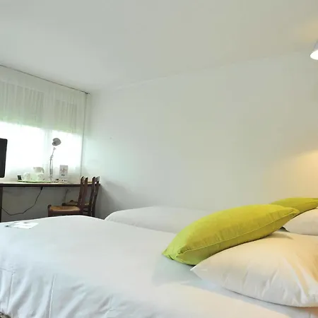Kyriad Châlons-en-champagne - Saint-martin Hotel Saint-Martin-sur-le-Pré