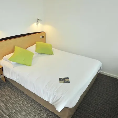 Kyriad Châlons-en-champagne - Saint-martin Hotel 3*
