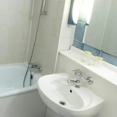 Hotel Kyriad Chalons-en-champagne - Saint-martin Saint-Martin-sur-le-Pre